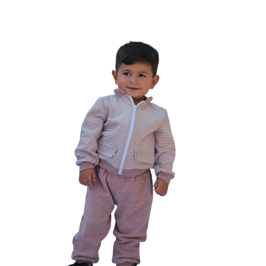 🧸✨ Conjunto Beige de Blusa y Pantalón en Tela Interlock – Suavidad y Estilo para tu Peque