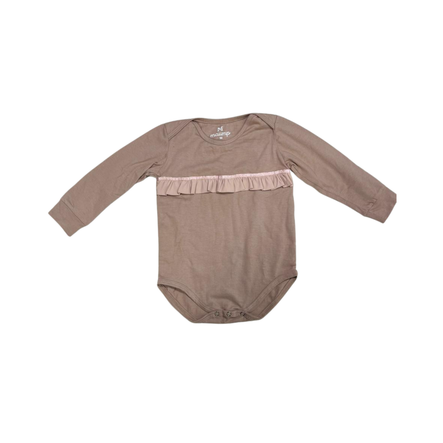 Conjunto para Bebé – Body Caqui con Volado Rosa + Pantalón a Juego